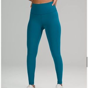 Lululemon Wunder Train HR Tight 28” * Capri